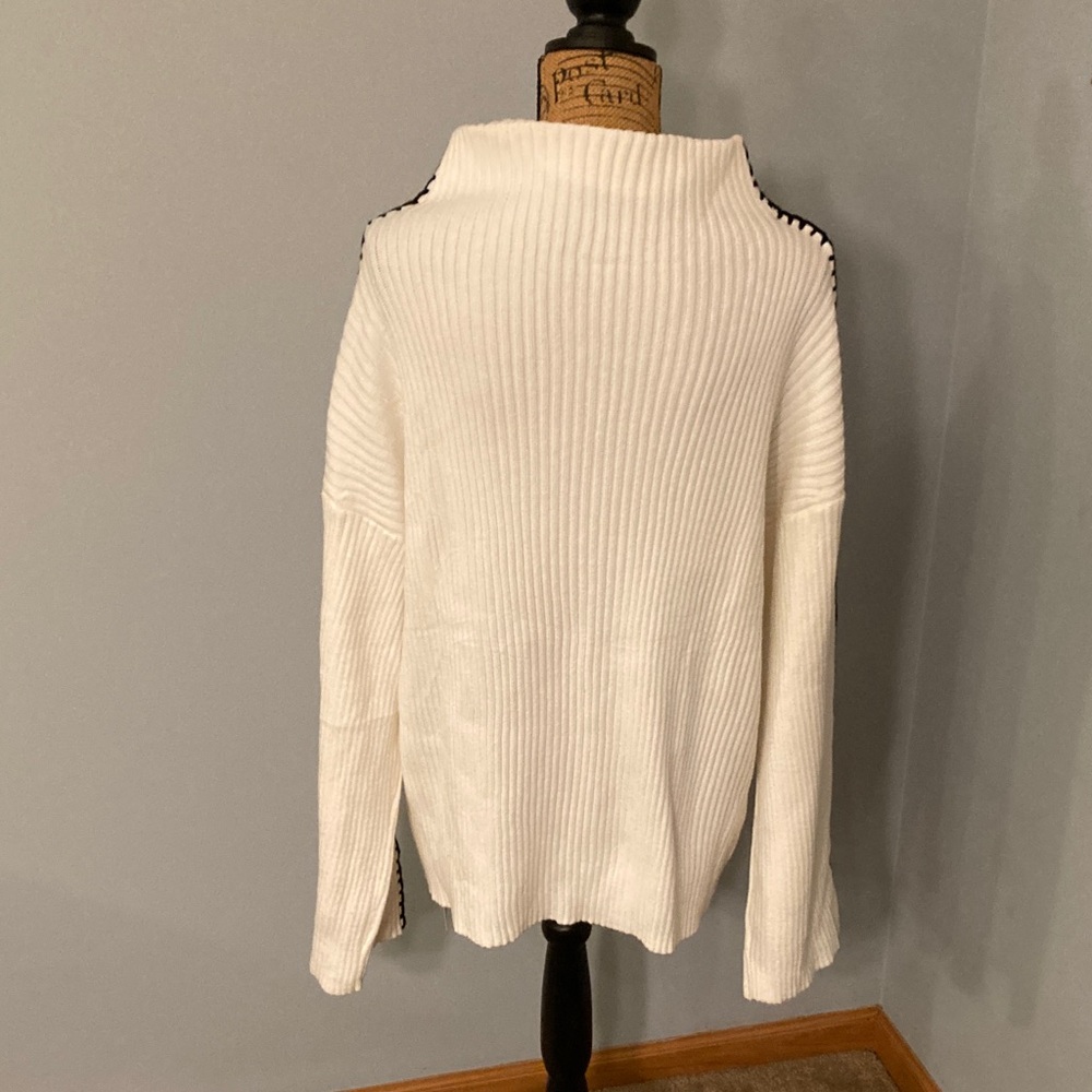 Kirundo NWT White Sweater with Black Accent Women Size XL - Picture 4 of 14